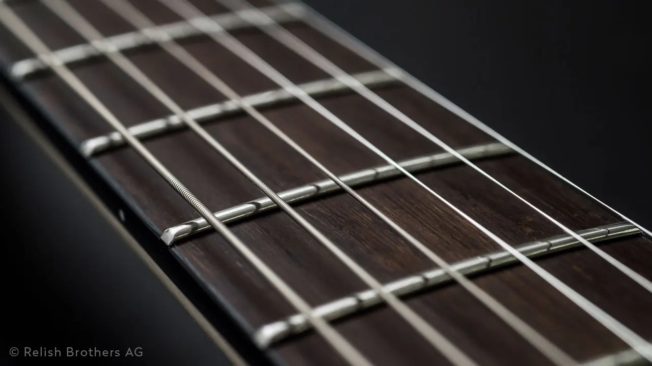 Bambus-Griffbrett der E-Gitarre Mary – Nahaufnahme